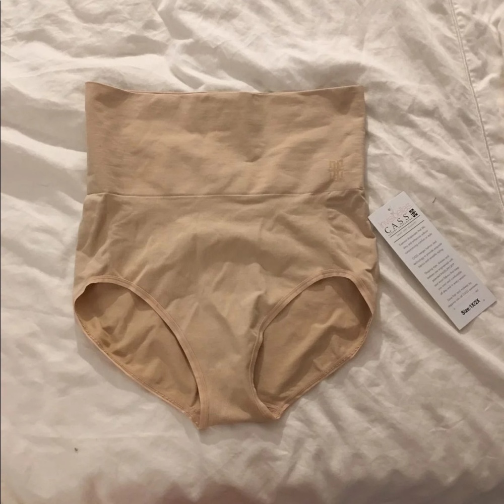 Underwear shape wear